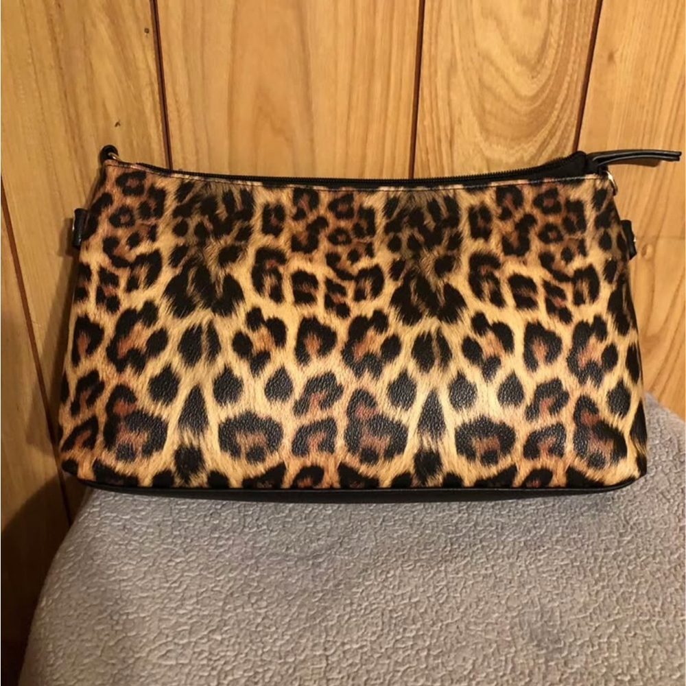 New Directions Leopard Print Crossbody Bag